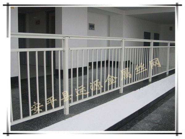 阳台铁艺护栏 阳台铁艺护栏